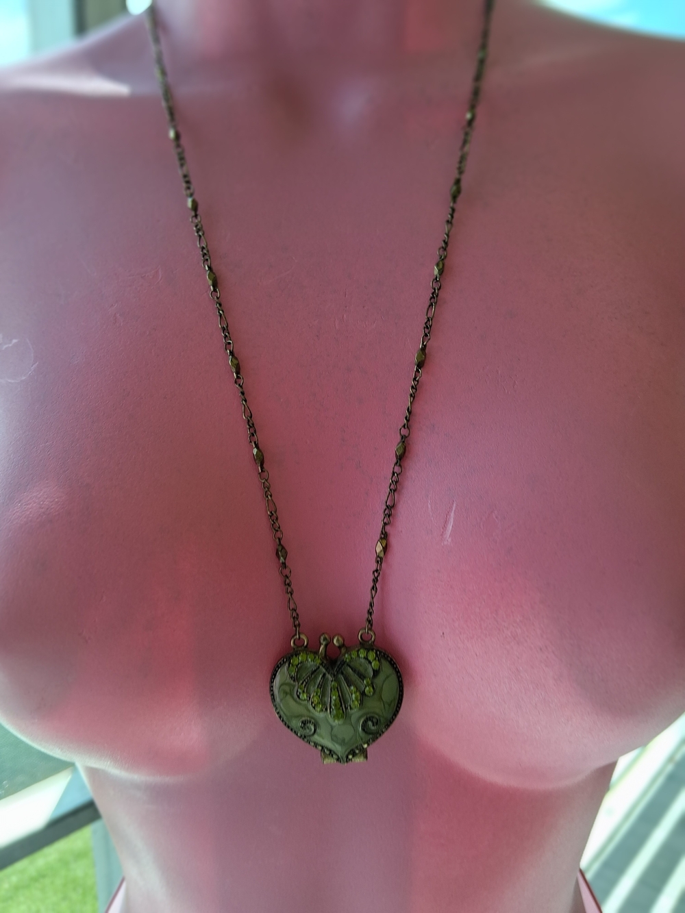 Antique-Style Heart Pendant Necklace in Brass Tone